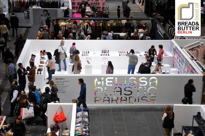 رنگ در غرفه سازی